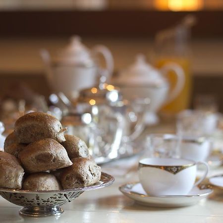 La Casona De Grace Bed and Breakfast Olivos Εξωτερικό φωτογραφία