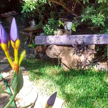 La Casona De Grace Bed and Breakfast Olivos Εξωτερικό φωτογραφία