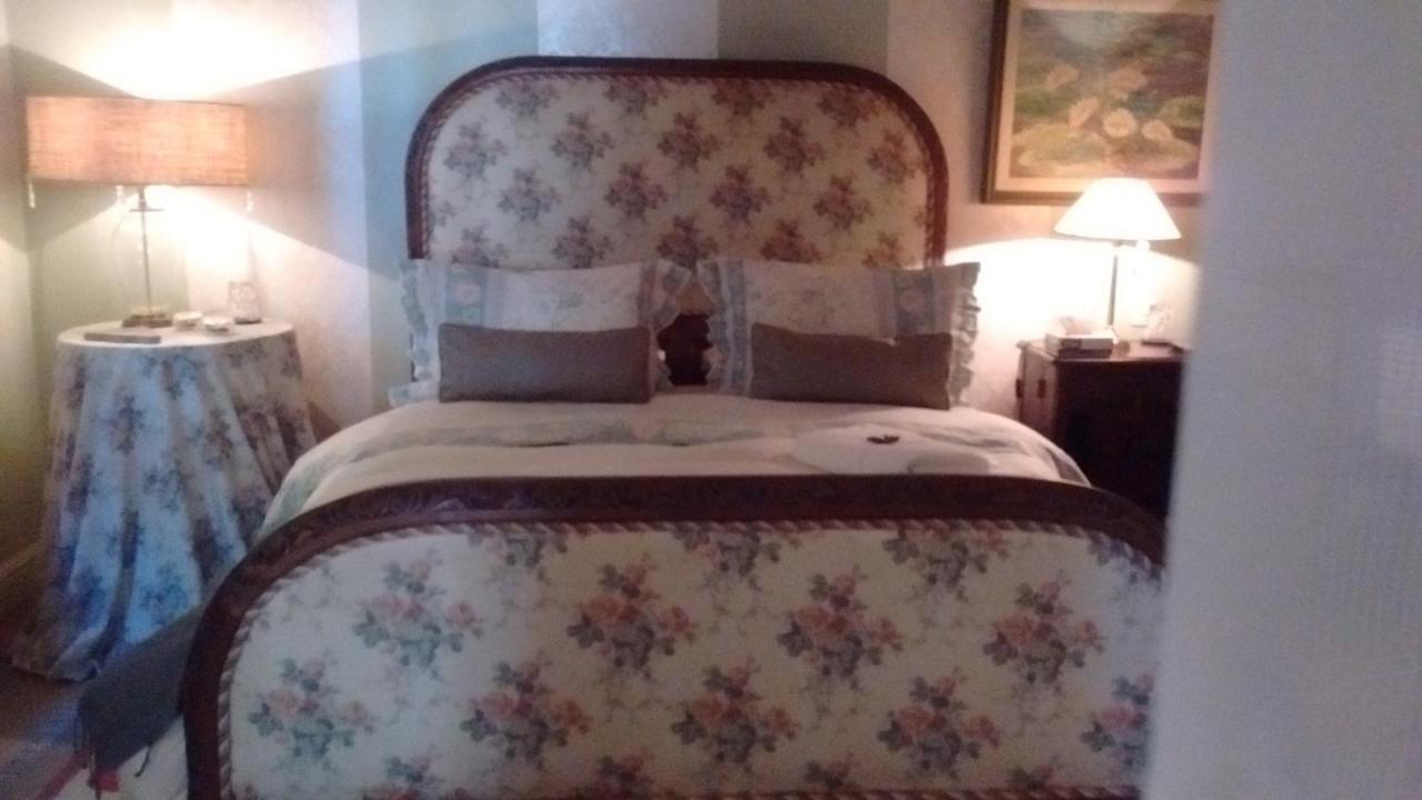 La Casona De Grace Bed and Breakfast Olivos Εξωτερικό φωτογραφία