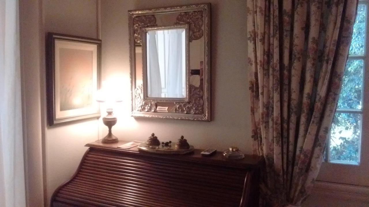 La Casona De Grace Bed and Breakfast Olivos Εξωτερικό φωτογραφία
