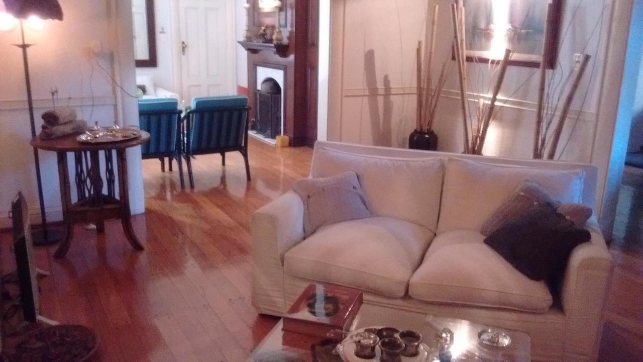 La Casona De Grace Bed and Breakfast Olivos Εξωτερικό φωτογραφία